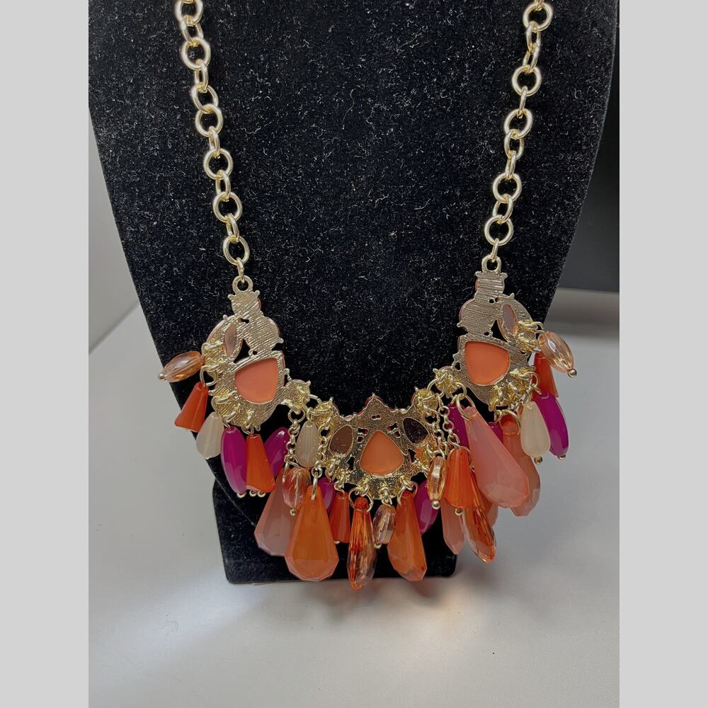 Fuchsia and Peach Statement Necklace Bold Beaded Choker Gold Tone Chain Necklace - Picture 5 of 6
